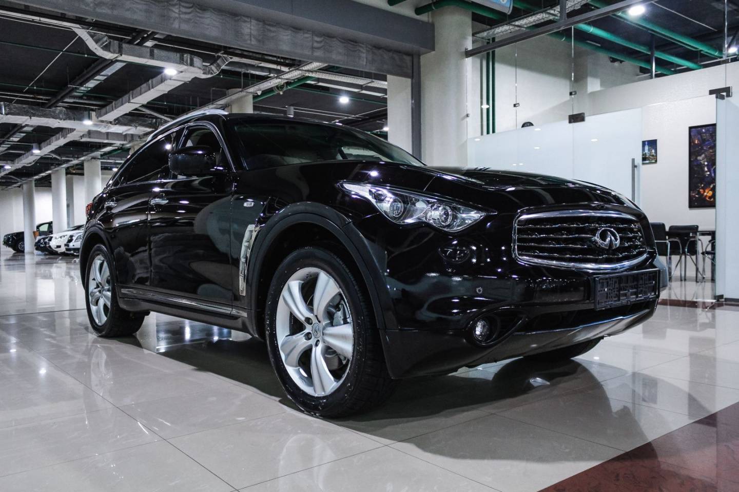 Купить FX с пробегом