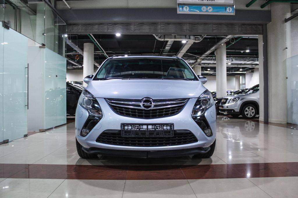 Купить Zafira с пробегом