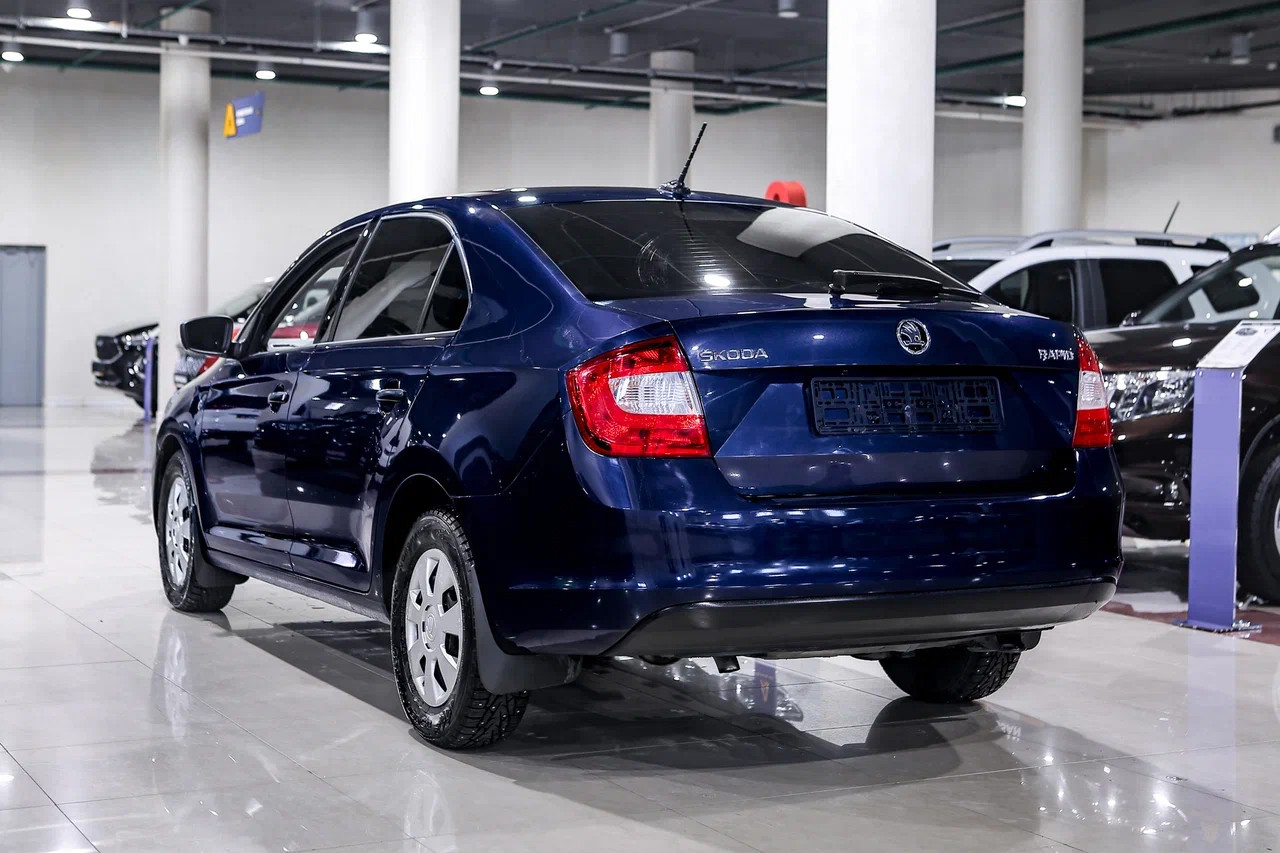 Купить Rapid с пробегом