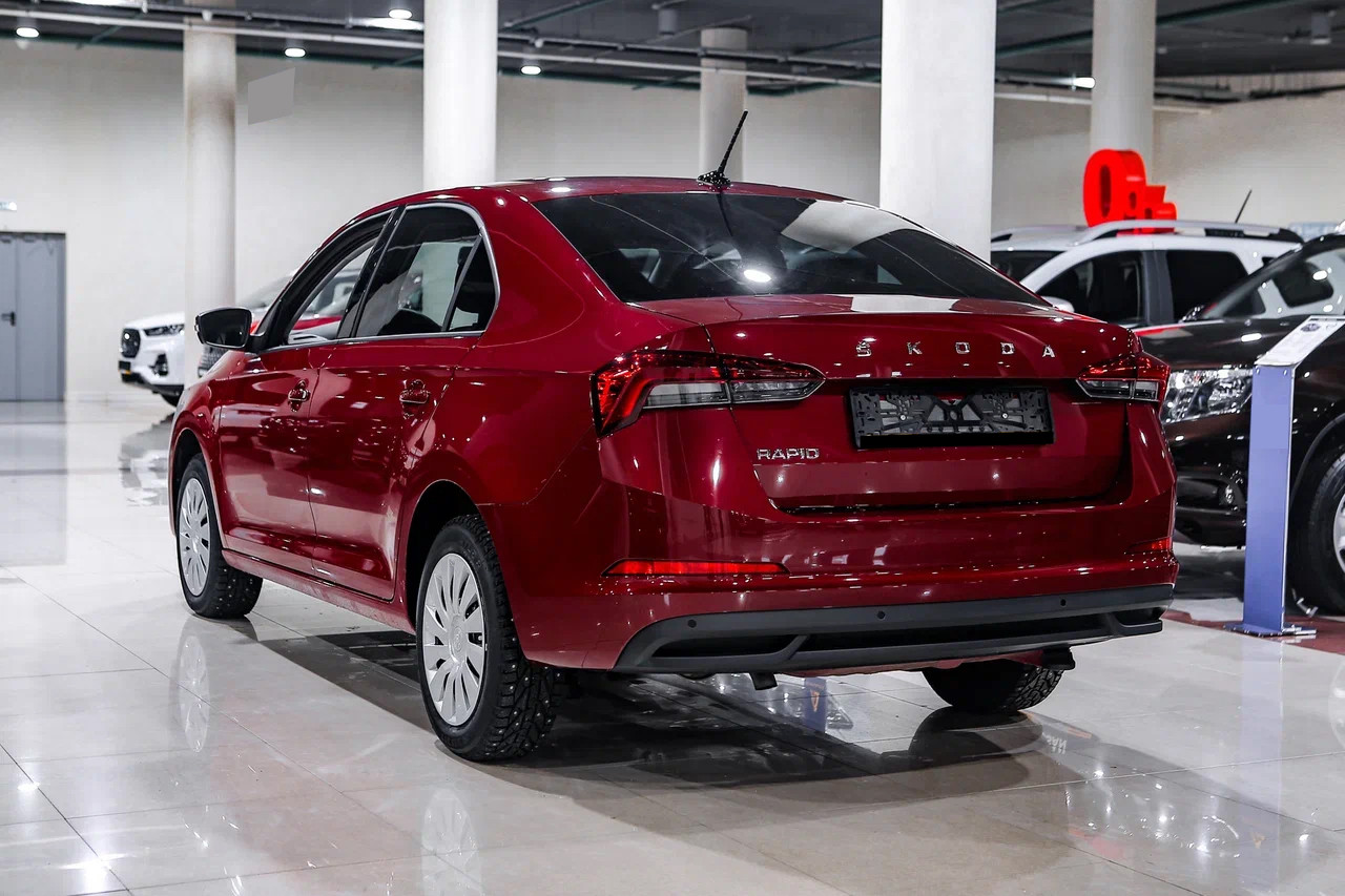 Купить Rapid с пробегом